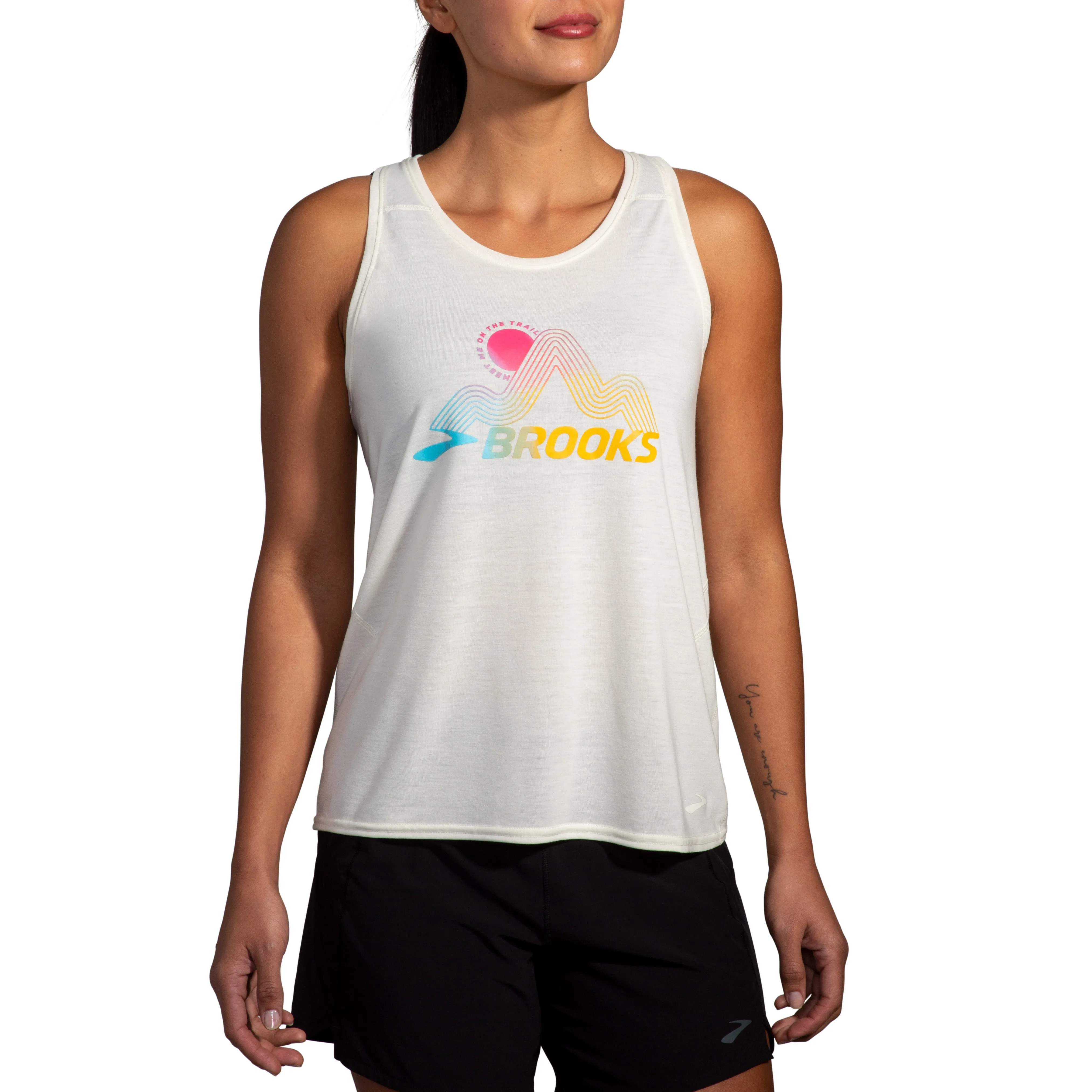 WOMEN'S DISTANCE TANK 3.0 - 137 ECRU/BROOKS - CLEARANCE